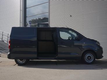 SPOTICAR Opel Vivaro Vivaro-e Electric L2 75 Kwh | Surround View Pakket | Apple Tweedehands - Bedrijfswagen Elektrisch Grijs - Alphen Aan Den Rijn - 1200293625_2