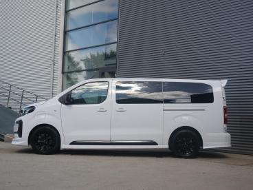 SPOTICAR Opel Vivaro Vivaro-e Dubbele Cabine 75kwh | Stx Sport | Mooiste  Bus Va Tweedehands - Bedrijfswagen Elektrisch Wit - Woerden - 1200297448_2