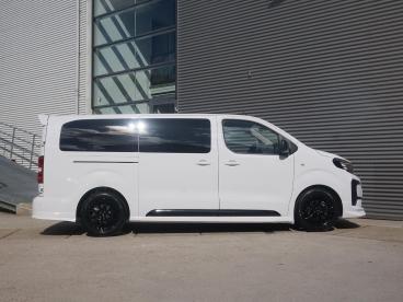 SPOTICAR Opel Vivaro Vivaro-e Dubbele Cabine 75kwh | Stx Sport | Mooiste  Bus Va Tweedehands - Bedrijfswagen Elektrisch Wit - Woerden - 1200297448_5