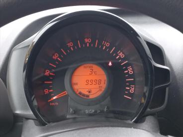 SPOTICAR Peugeot 108 1.0 72pk 5drs Active | Airconditioning | Bluetooth Tweedehands - Stadsauto Benzine Wit - Elst - 1200287524_5