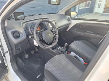 SPOTICAR Peugeot 108 1.0 E-vti 72pk 5d Tweedehands - Stadsauto Benzine Wit - Nijmegen - 1200292125_2