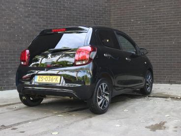SPOTICAR Peugeot 108 Allure 72pk | Navigatie | Achteruitrijcamera | 15" Tweedehands - Stadsauto Benzine Zwart - Doorn - 1200295025_3