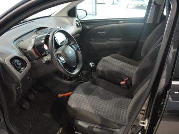 SPOTICAR Peugeot 108 1.0 E-vti Allure | Unieke Lage Kilometerstand | Na Tweedehands - Stadsauto Benzine Zwart - Gouda - 1200297583_4