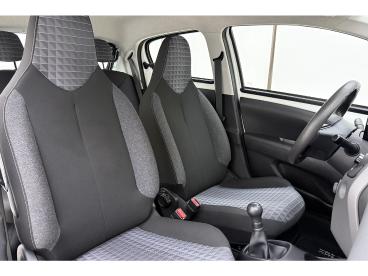SPOTICAR Peugeot 108 1.0 E-vti 72pk Active 5 Deurs | Airconditioning | Tweedehands - Stadsauto Benzine Wit - Emmeloord - 1200301699_3