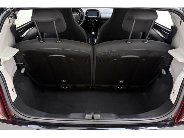 SPOTICAR Peugeot 108 1.0 E-vti Allure | Apple Carplay/android Auto | Na Tweedehands - Stadsauto Benzine Zwart - Dokkum - 1200302251_3