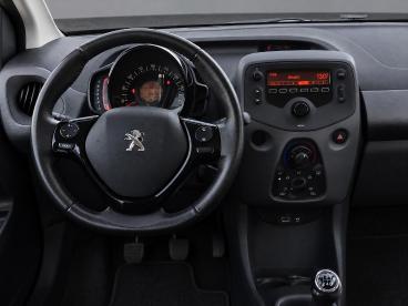 SPOTICAR Peugeot 108 1.0 E-vti Active Airco | Centrale Vergrendeling | Tweedehands - Stadsauto Benzine Zwart - Naaldwijk - 1200303648_4