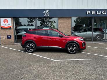 SPOTICAR Peugeot 2008 Allure 1.2 Pt-100pk Navigatie | Apple Carplay & An Tweedehands - Suv Benzine Rood - Zierikzee - 1200266494_2