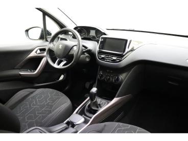 SPOTICAR Peugeot 2008 1.2 Puretech 82pk Blue Lion | Trekhaak | Airco | N Tweedehands - Suv Benzine Zwart - Emmeloord - 1200269145_3