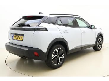 SPOTICAR Peugeot 2008 1.2 Allure 100 Pk | Navigatie | Camera Achter | Cr Tweedehands - Suv Benzine Wit - Sneek - 1200271266_2