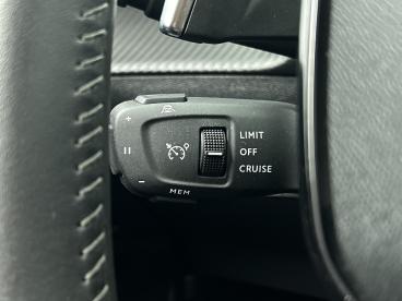 SPOTICAR Peugeot 2008 130pk Automaat Allure Pack | Rijklaar | Navigatie Tweedehands - Suv Benzine Grijs - Ritthem - 1200274821_5