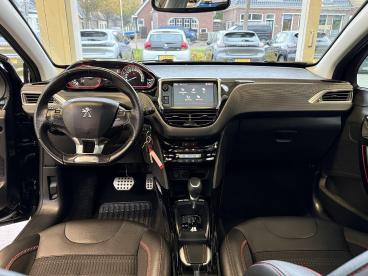 SPOTICAR Peugeot 2008 1.2 Puretech Gt-line | Panorama Dak | Afneembare T Tweedehands - Suv Benzine Zwart - Wirdum (fr) - 1200280876_4