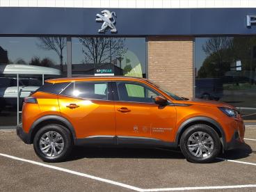 SPOTICAR Peugeot 2008 Active Pack 1.2 Puretech 100pk Cruise & Climate Co Tweedehands - Suv Benzine Oranje - Zierikzee - 1200293668_2