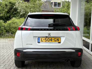 SPOTICAR Peugeot 2008  Tweedehands - Suv Benzine Wit - Wirdum (fr) - 1200294294_5