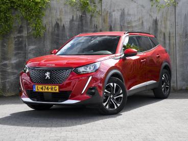 SPOTICAR Peugeot 2008 Allure Pack 1.2 Puretech 102pk Cruise.c | Camera | Tweedehands - Suv Benzine Rood - Heerlen - 1200296698_1