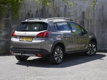SPOTICAR Peugeot 2008 Allure 1.2 Puretech 110pk Automaat 16''lm | Camera Tweedehands - Suv Benzine Grijs - Heerlen - 1200296705_5