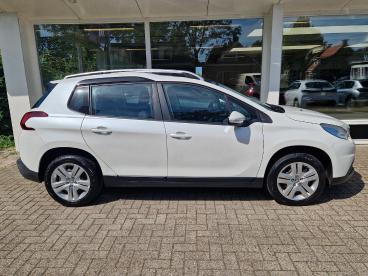 SPOTICAR Peugeot 2008 1.2t 110pk Active | Trekhaak | Panorama Dak | Navi Tweedehands - Suv Benzine Wit - Wirdum (fr) - 1200296754_2