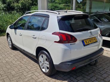 SPOTICAR Peugeot 2008 1.2t 110pk Active | Trekhaak | Panorama Dak | Navi Tweedehands - Suv Benzine Wit - Wirdum (fr) - 1200296754_3