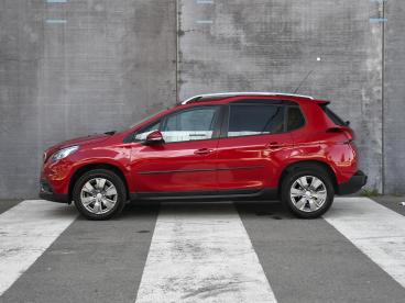 SPOTICAR Peugeot 2008 Blue Lion 1.2 Puretech 110pk Pano | Cruise.c | 16' Tweedehands - Suv Benzine Rood - Sittard - 1200297094_3