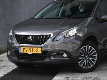 SPOTICAR Peugeot 2008 Blue Lion 1.2 Puretech 110pk Pano-dak | Usb | Dab Tweedehands - Suv Benzine Grijs - Sittard - 1200301793_2