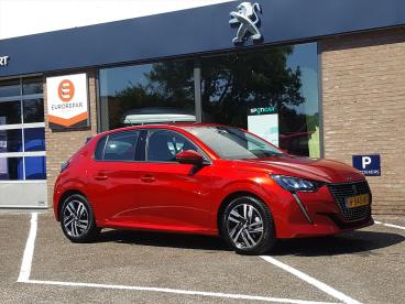 SPOTICAR Peugeot 208 1.2 Puretech 100pk Allure Navigatie | 3d-cockpit | Tweedehands -  Benzine Rood - Zierikzee - 1200269303_1