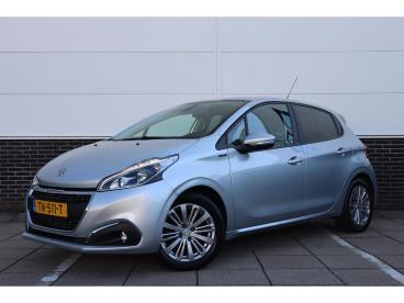 SPOTICAR Peugeot 208 1.2 Puretech Signature * Automaat * Apple Carplay Tweedehands -  Benzine Grijs - Almere - 1200272362_1
