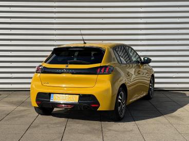SPOTICAR Peugeot 208 1.2 Puretech Allure Pack Navigatie | Camera | Appl Tweedehands -  Benzine Geel - Velp - 1200288263_3