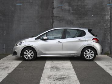 SPOTICAR Peugeot 208 Active 1.2 Puretech 81pk Navi | Cruise.c | Dab | A Tweedehands -  Benzine Grijs - Sittard - 1200291643_3