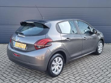 SPOTICAR Peugeot 208 1.2 82pk Blue Lease | Airco | Cruise Control | Nav Tweedehands -  Benzine Grijs - Doetinchem - 1200291911_5