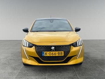 SPOTICAR Peugeot 208 Gt 1.2 Turbo 130pk Eat8 | 3d I-cockpit® | Panodak Tweedehands -  Benzine Geel - Dordrecht - 1200293230_2