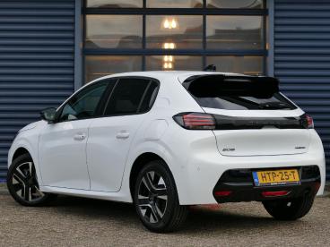 SPOTICAR Peugeot 208 1.2 Hybrid 110 E-dcs6 Allure | 360° Camera | Navig Tweedehands -  Hybride Wit - Dokkum - 1200293502_2