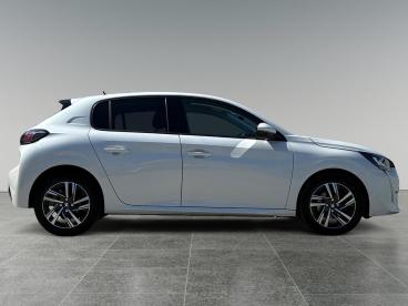 SPOTICAR Peugeot 208 Allure Pack 1.2 Turbo 100pk | Parelmoer! | Keyless Tweedehands -  Benzine Wit - Alblasserdam - 1200293736_4