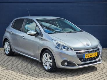 SPOTICAR Peugeot 208 1.2 Puretech 82pk Signature | Apple Carplay/androi Tweedehands -  Benzine Grijs - Doetinchem - 1200293777_4
