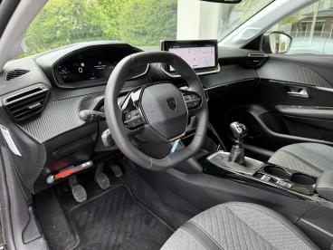 SPOTICAR Peugeot 208 1.2 Puretech 100 Allure | Trekhaak | Climate & Ada Tweedehands -  Benzine Zwart - Wirdum (fr) - 1200294073_5