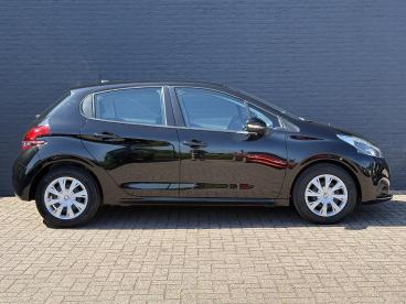 SPOTICAR Peugeot 208 1.2 Puretech Blue Lease Executive Navigatie | Crui Tweedehands -  Benzine Zwart - Hengelo - 1200294547_4