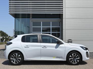 SPOTICAR Peugeot 208 1.2 Hybrid 110 E-dcs6 Business | Apple Carplay En Tweedehands -  Hybride Wit - Venray - 1200296566_4