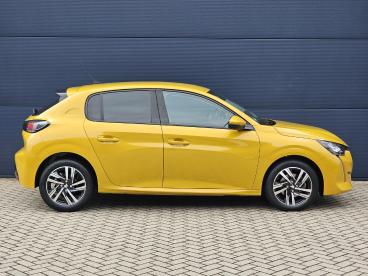 SPOTICAR Peugeot 208 1.2 Puretech 100pk Allure Pack | Parkeercamera | A Tweedehands -  Benzine Geel - Doetinchem - 1200297416_4
