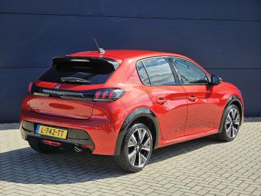SPOTICAR Peugeot 208 1.2 Puretech Gt Eat8 100pk Automaat | Navigatie | Tweedehands -  Benzine Rood - Doetinchem - 1200300578_5