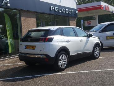 SPOTICAR Peugeot 3008 Active 1.2 Puretech-130pk (vol)automaat (eat8) Cru Tweedehands - Suv Benzine Wit - Zierikzee - 1200255903_3