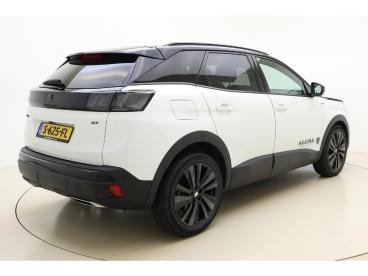SPOTICAR Peugeot 3008 1.2 Puretech Gt 130pk | Panorama Dak | Black Pack Tweedehands - Suv Benzine Wit - Heerenveen - 1200273405_2