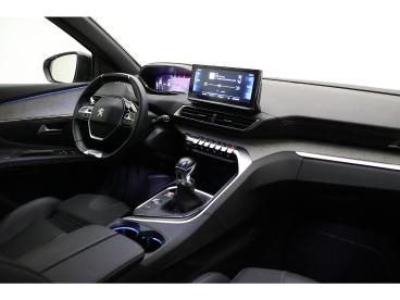 SPOTICAR Peugeot 3008 1.2 Puretech Gt 130pk | Panorama Dak | Black Pack Tweedehands - Suv Benzine Wit - Heerenveen - 1200273405_3