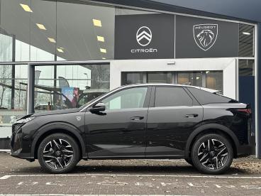 SPOTICAR Peugeot 3008 1.2 Hybrid 145 Gt | Stoel-/stuurverwarming | Parke Tweedehands - Suv Hybride Zwart - Emmeloord - 1200288623_4