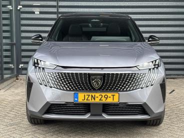SPOTICAR Peugeot 3008 1.6 Plug-in Hybrid 195 Gt Exclusive / Panorama Dak Tweedehands - Suv Hybride Grijs - Almere - 1200291126_2