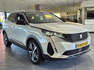 SPOTICAR Peugeot 3008 1.2 Puretech Allure Avantage | Automaat | Navigati Tweedehands - Suv Benzine Wit - Zoetermeer - 1200293095_2