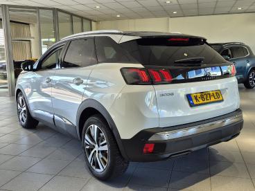 SPOTICAR Peugeot 3008 1.2 Puretech Allure Avantage | Automaat | Navigati Tweedehands - Suv Benzine Wit - Zoetermeer - 1200293095_4