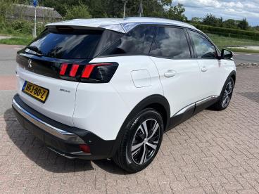 SPOTICAR Peugeot 3008 1.6 Hybrid 225 Blue Lease Premium Automaat Elektri Tweedehands - Suv Plugin Hybrid Wit - Krimpen Aan Den Ijssel - 1200295977_4