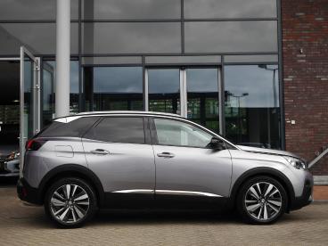 SPOTICAR Peugeot 3008 1.2 Puretech Premiere | Elektrisch Bedienbare Acht Tweedehands - Suv Benzine Grijs - Sneek - 1200297915_2