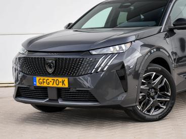SPOTICAR Peugeot 3008 Gt 1.2 Hybrid 145pk Automaat 19''lm | Adapt. Cruis Tweedehands - Suv Hybride Grijs - Roermond - 1200299983_2