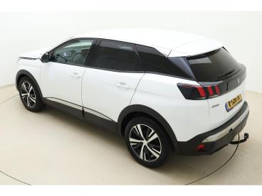 SPOTICAR Peugeot 3008 1.2t Allure | 130pk | Trekhaak | Stoelverwarming | Tweedehands - Suv Benzine Wit - Drachten - 1200300757_4