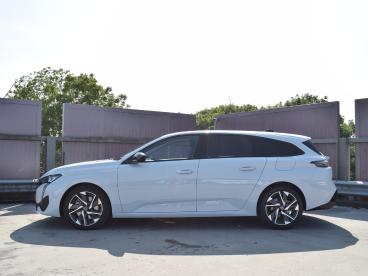 SPOTICAR Peugeot 308 Sw 1.6 Plug-in Hybrid 180 Allure Avantage | 360 Ca Tweedehands - Stationwagen Plugin Hybrid Wit - Alphen Aan Den Rijn - 1200275505_3