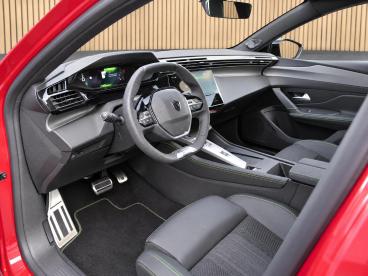 SPOTICAR Peugeot 308 Sw Hybrid 145 Automaat Gt Full Options Tweedehands - Stationwagen Hybride Rood - Culemborg - 1200276588_3